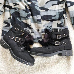 NWOT GLOSSY Stud Embellished Black Combat Boots 40